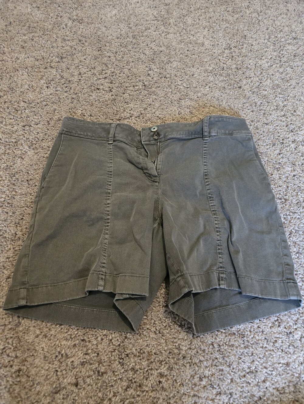 J. Jill Olive Green Casual Bermuda Shorts